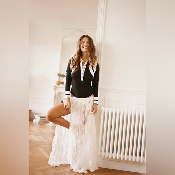 Free People Dresses & Skirts - Free People! Feel The Music Wrap Skirt NWOT!